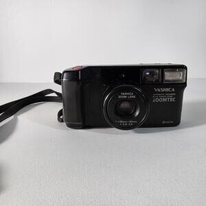 Kyocera Yashica Zoomtec 38mm/80mm 3.8/7.6 Automatic Focus 2.1x Zoom.